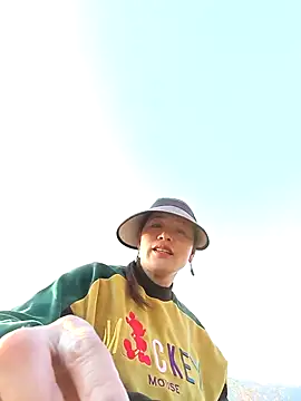 Jooj-'s cam snapshot