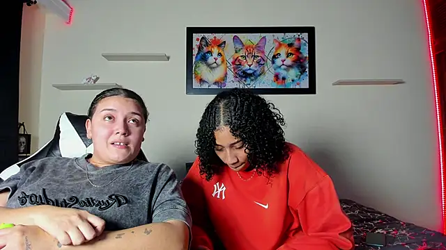 meredit_cris23's cam snapshot