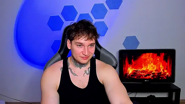 Chris_Tyson's cam snapshot