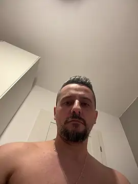 InsaneMattt's cam snapshot