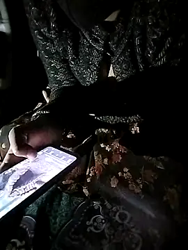 Hot_bhabhi300's cam snapshot