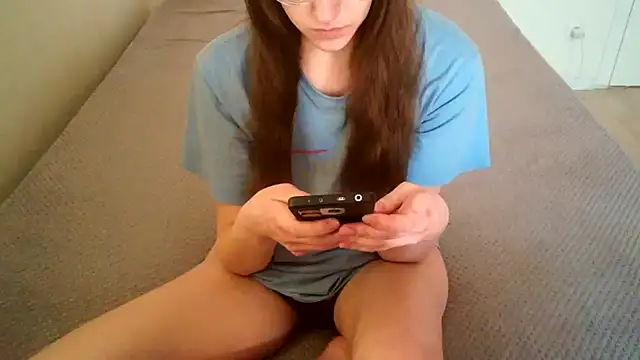 MikkiRay's cam snapshot