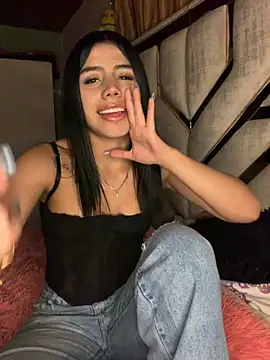 Laura-Khalifa live sex cam