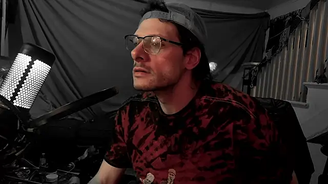 MasterDaddyCool's cam snapshot