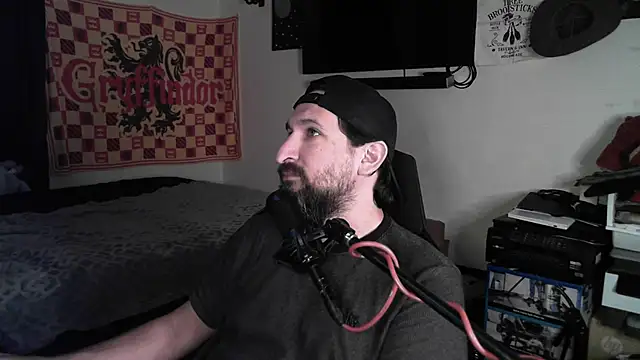 DevilPup75_'s cam snapshot