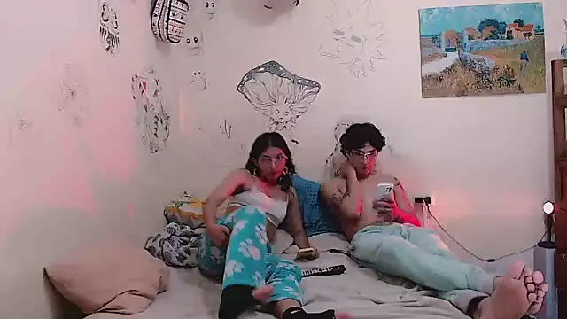 Gaia_16's cam snapshot