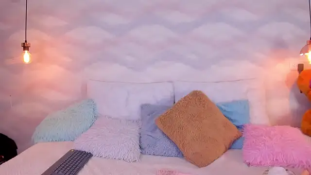 jazlin_angels1's cam snapshot