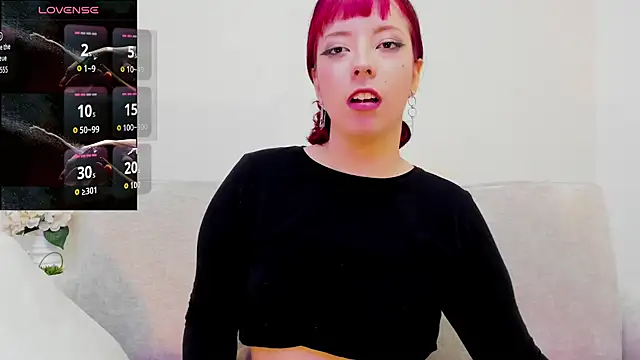 HannahSkies live sex cam