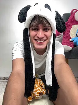 Naim_TheKing's cam snapshot