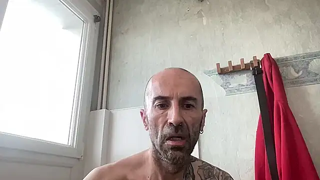 slave44nantes live sex cam