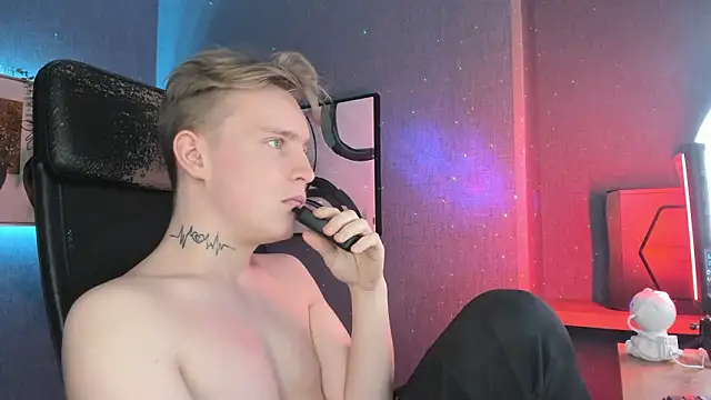 AlexxSweet's cam snapshot