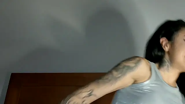 miatemptress69 live sex cam