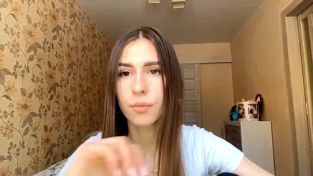 ElsieKuhlmann live sex cam