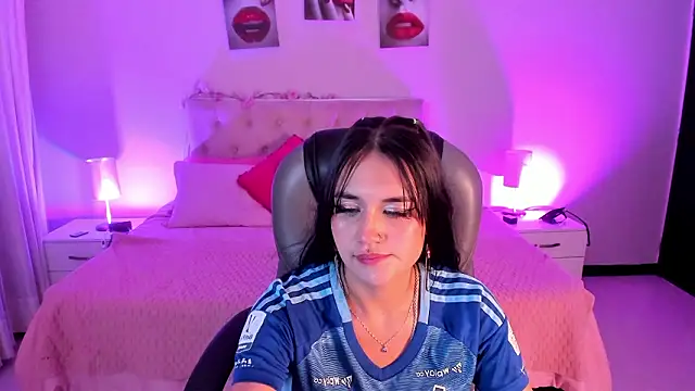 Charlotte_rider_'s cam snapshot