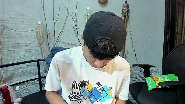 isaac_grimm live sex cam