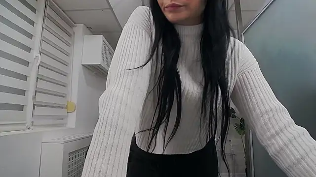 YaraXCox's cam snapshot