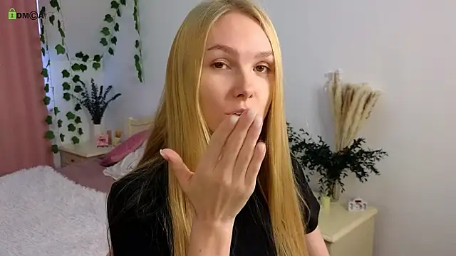 olivia_hi's cam snapshot