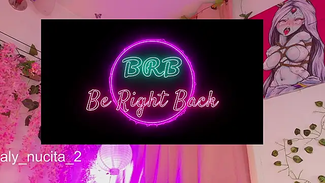 aly_nucita_'s cam snapshot