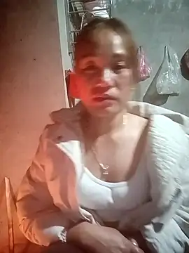 cutebobi's cam snapshot