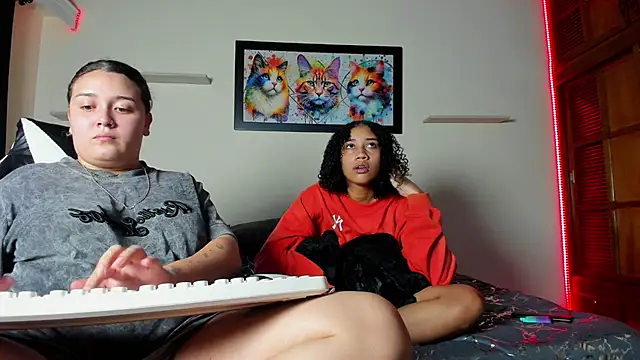 meredit_cris23's cam snapshot