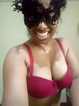 Expose_Queen's cam snapshot