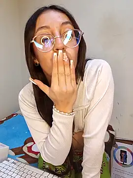 StefaniaFoxx_'s cam snapshot