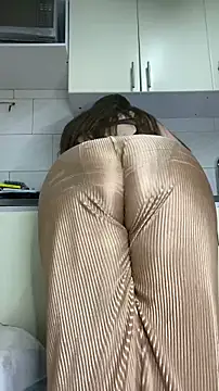 Chloee_Peach live sex cam