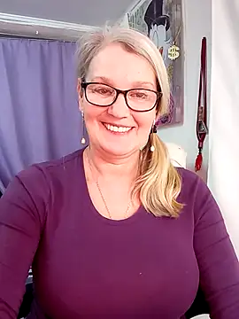 irinamaux live sex cam