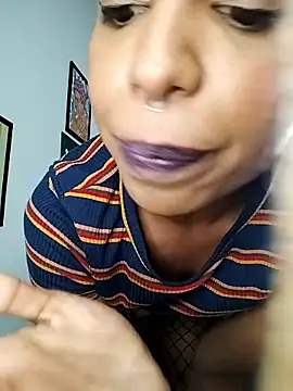 Helenoir live sex cam