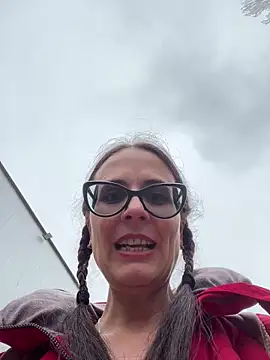 NataKitten live sex cam