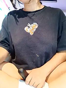 Sara-215's cam snapshot