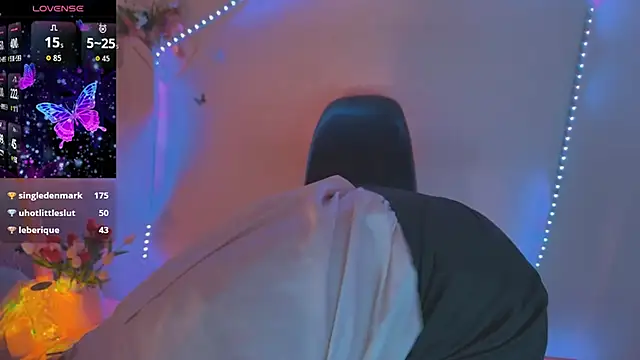 divamonikate's cam snapshot