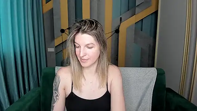 EmilyWalkeri's cam snapshot