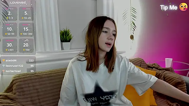 Lesi_Moonie01's cam snapshot