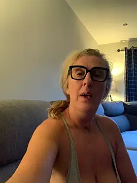 Mrsmoggy's cam snapshot