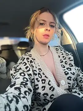 Love_Bri's cam snapshot