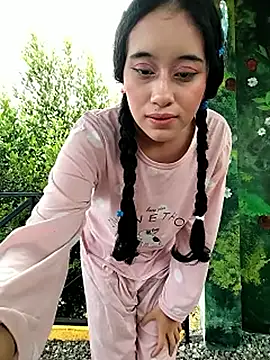 l0lita_emi live sex cam