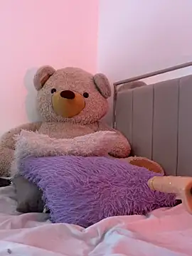 Charlottediolet's cam snapshot