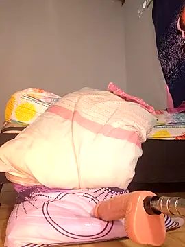 KattalellaGomez's cam snapshot