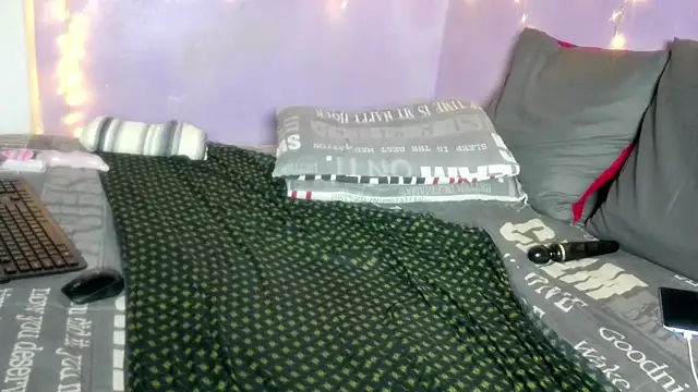 wilmaassylum's cam snapshot