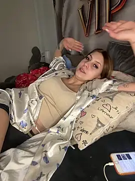 Luna1114 live sex cam