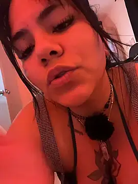 JulianaCastillo live sex cam