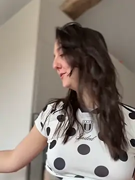 RealJuliette live sex cam