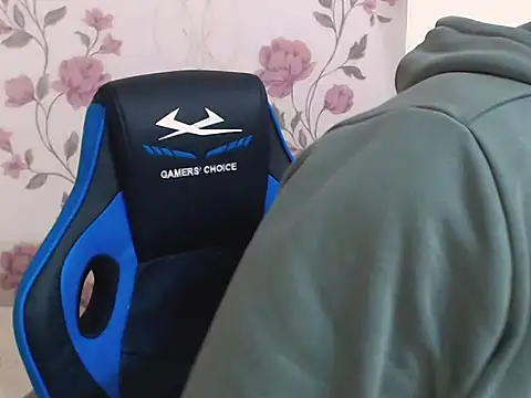 Leo_1617 live sex cam