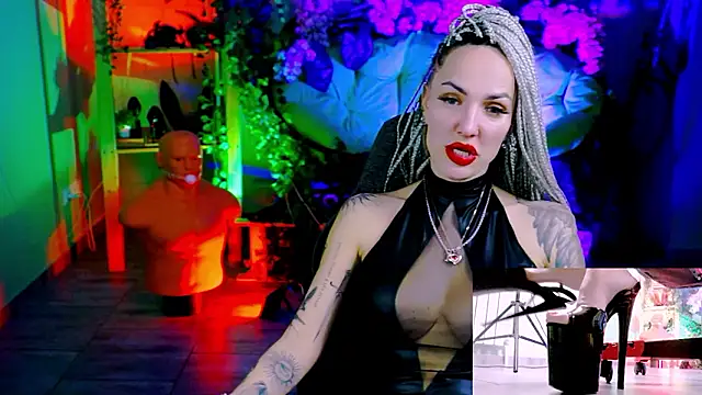 MonicaMaxwel live sex cam