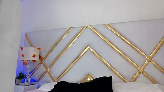 Raven_Cox live sex cam