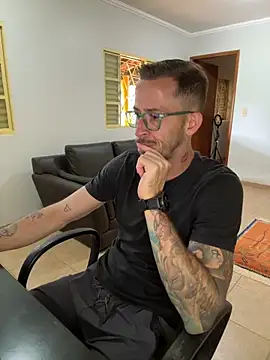 Lucasjandre's cam snapshot