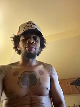 thefreakscomeoutatnight's cam snapshot