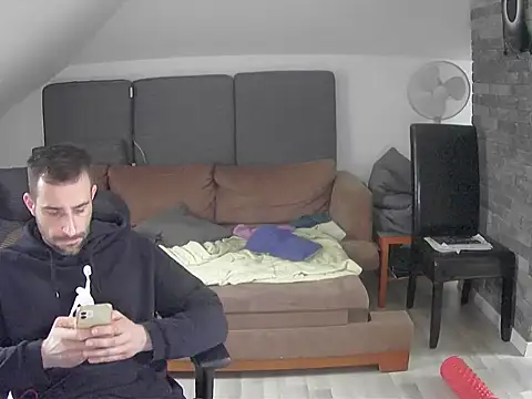 gryzoon's cam snapshot