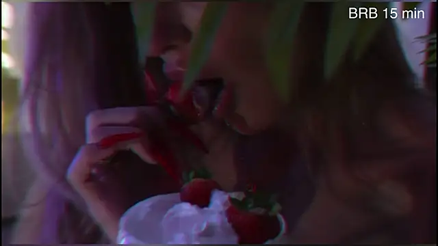 Alvuwkaa live sex cam